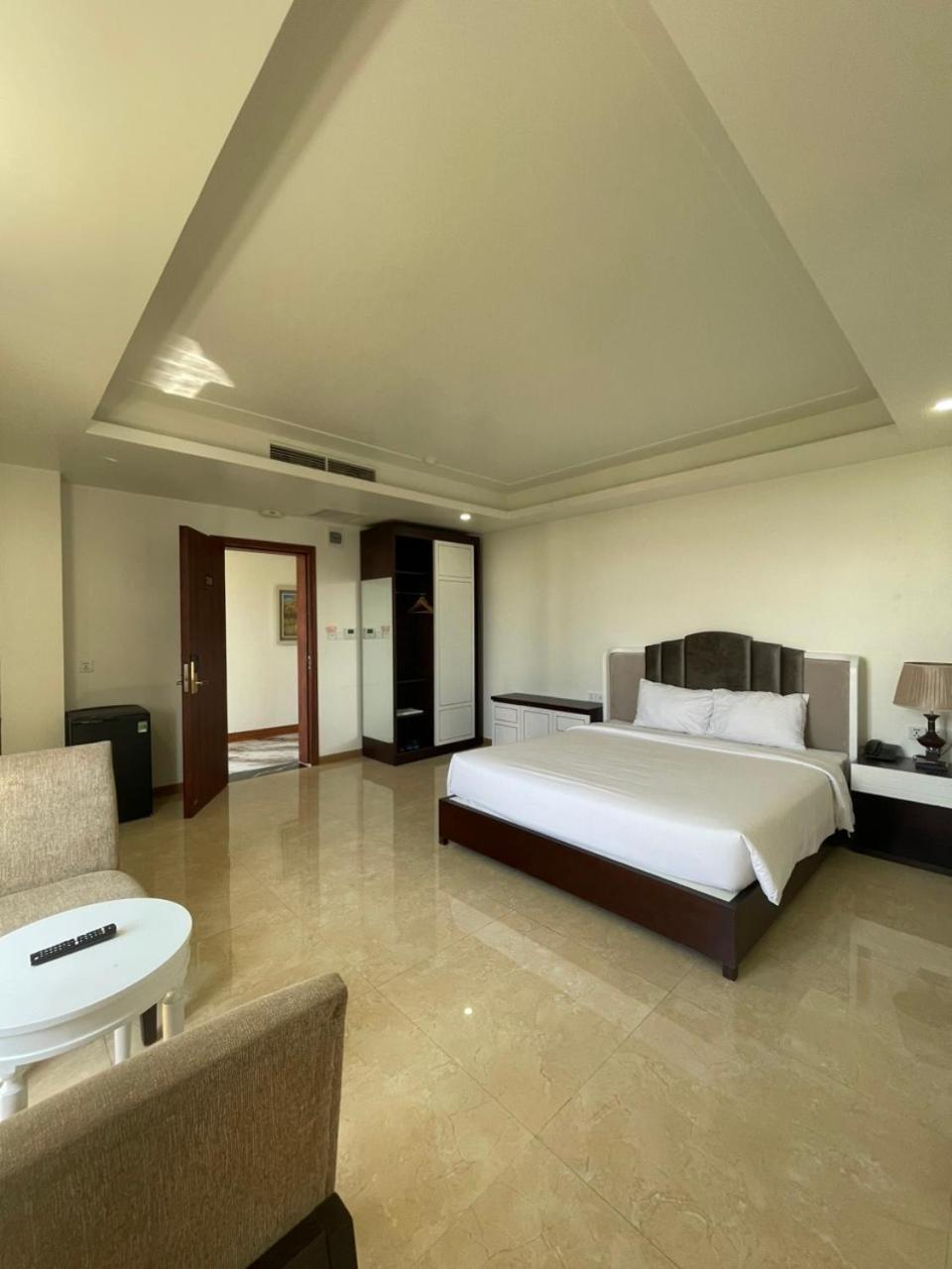 Lotus Hotel & Apartment Hai Phong Eksteriør billede